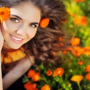 Какво представлява лутеинът и кои са основните му източници?