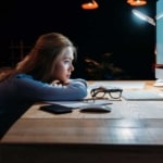 затруднено нощно виждане