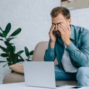 дискомфорт в очите