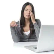 Болят ме очите