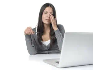 Болят ме очите