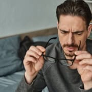 какво вреди на зрението