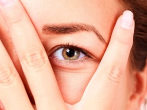 зачервени очи