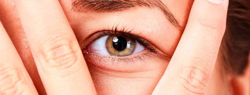 зачервени очи